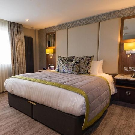The Valley Hotel & Carriage Gardens Fivemiletown Экстерьер фото