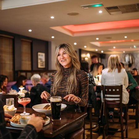 The Valley Hotel & Carriage Gardens Fivemiletown Экстерьер фото